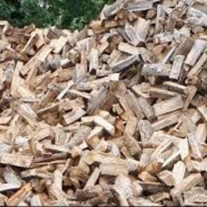 Bois de chauffage en buche